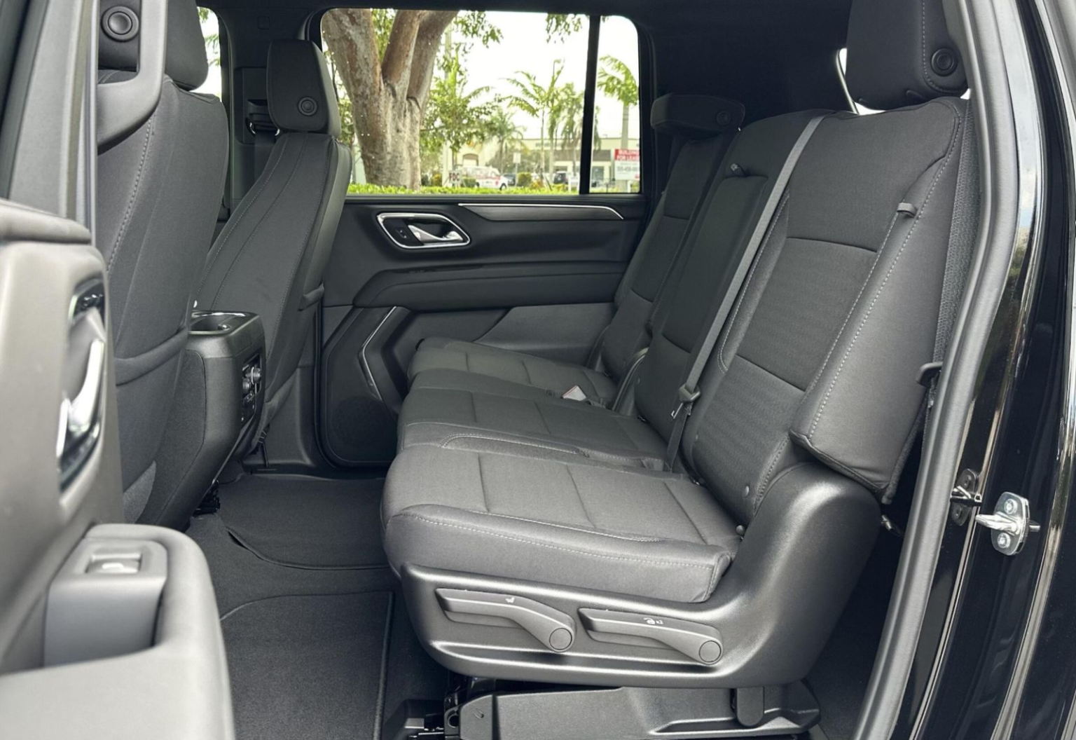 blackjack-chauffeurs-our-vehicle-3